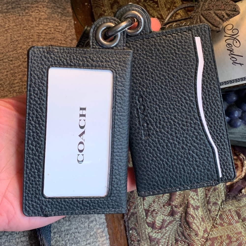 Authentic COACH Pebbled leather multi card case ID lanyard